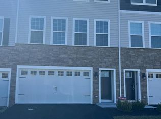 410 Monte Farm Rd, Mount Laurel, NJ 08054