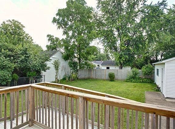 3rd image of 232 E Xenia Dr