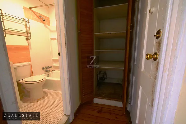 Rented by ZealEstate Group Inc | media 18