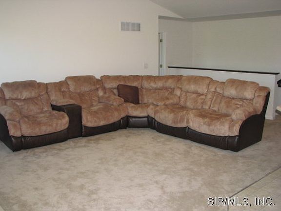4th image of 6857 Manchester Dr