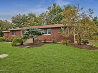 17 Willowbrook Rd, Bear Creek Township, PA 18702