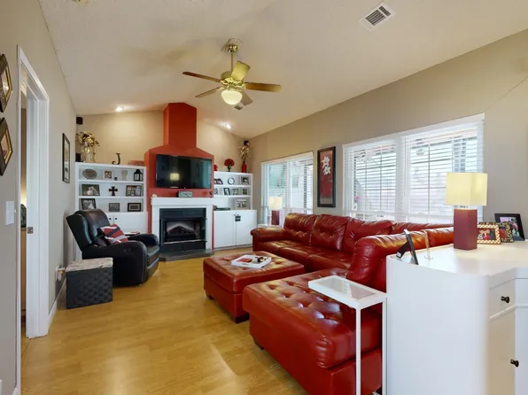 106 Laurel Hill Dr, Old Hickory, TN 37138