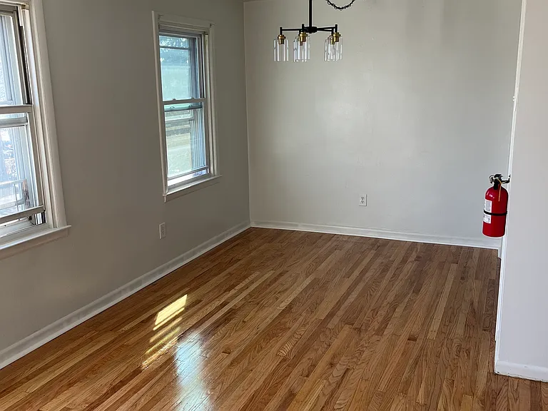 5316 Rutland St — Photo 4