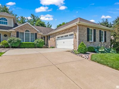 2526 Chapel Hill Rd, Springfield, IL, 62702