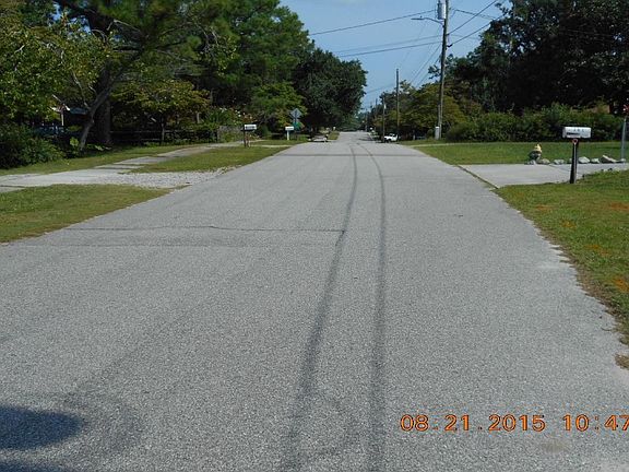 5th image of 626 Holbrooke Ave