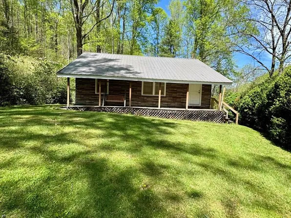 944 Jones Creek Rd, Bryson City, NC 28713