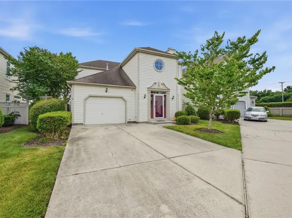 1519 Tallwood Cir, Chesapeake, VA 23320