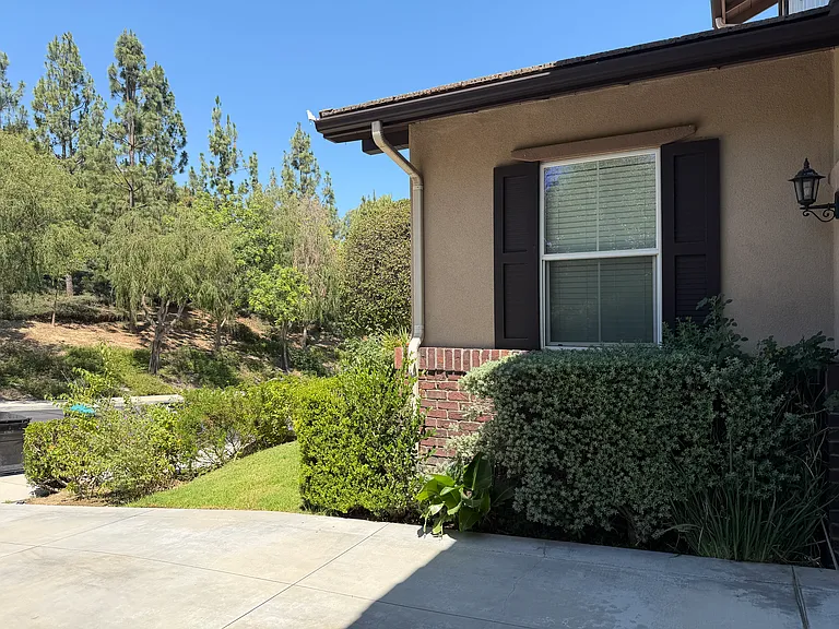 16333 Fox Hollow Way — Photo 3