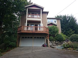 4520 SW Hemlock Way, Seattle, WA 98136