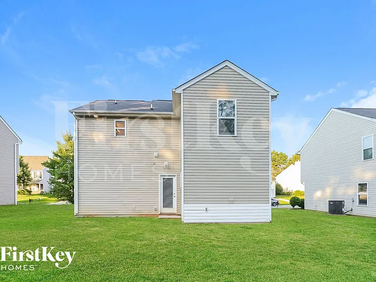 7429 Hidden Creek Dr — Photo 15
