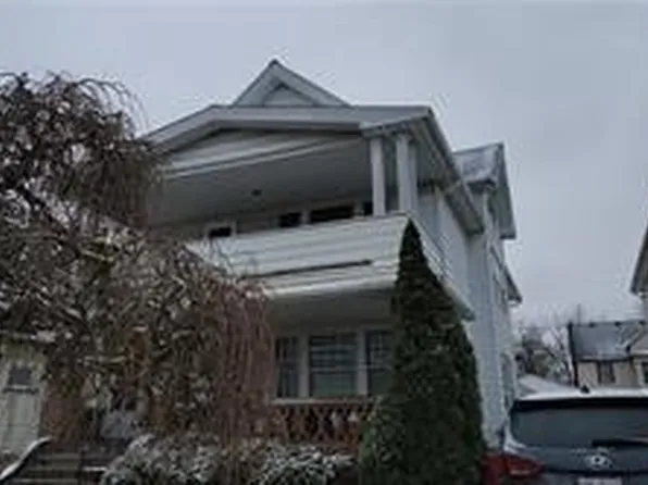 10000 Greenview Ave, Garfield Heights, OH 44125