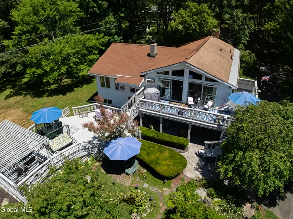 321 Taborton Road, Sand Lake, NY 12153