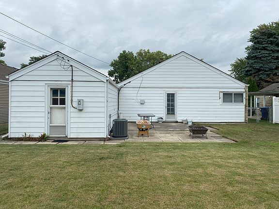 3rd image of 9242 S 49th Ave
