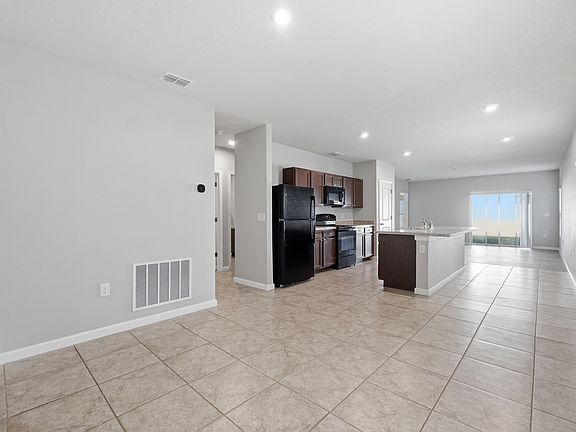 4th image of 1530 Finnigan Cir