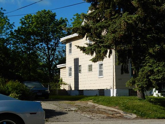 2nd image of 1625 California Ave
