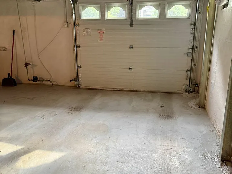 40 Edwards Ct — Photo 16