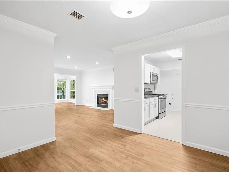 901 Gettysburg Pl — Photo 13