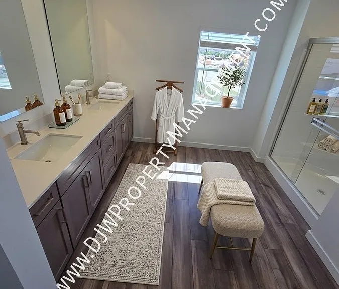 1724 N Big Star Ave — Photo 9