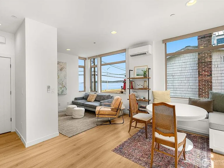 1706 Alki Ave SW — Photo 16