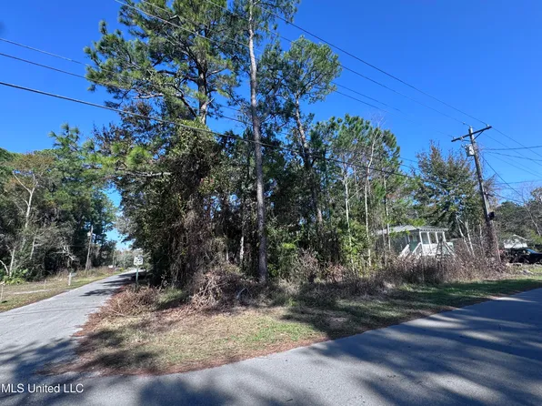 Barnacle Blvd, Ocean Springs, MS 39564