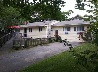 130 Reservoir Rd, Middletown, RI 02842