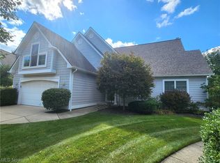 2973 Waterford Dr #4, Twinsburg, OH