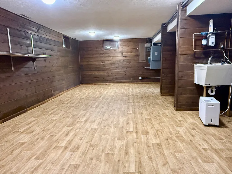 2950 Forestview Cir — Photo 20