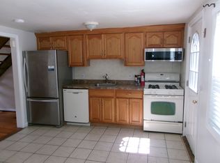 205 Sandwich Rd, Wareham, MA 02571