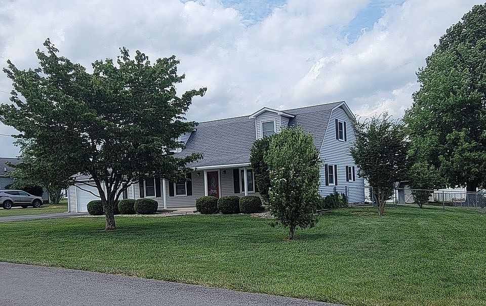 Street view front of house