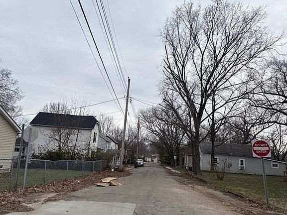 5th image of 20 C St