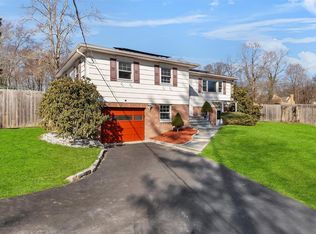 2877 Lexington Ave, Mohegan Lake, NY 10547