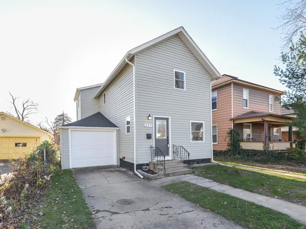 227 1st St, Milan, MI 48160