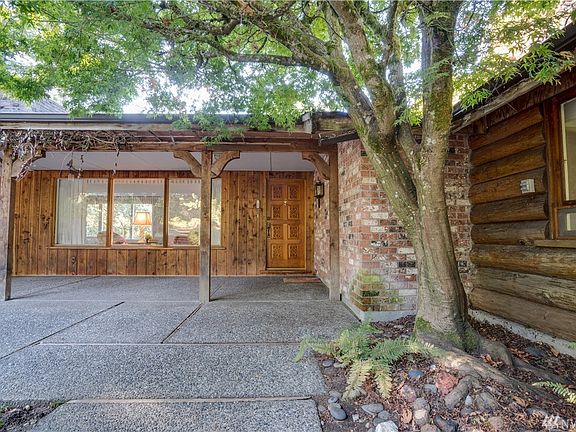 2nd image of 8218 Luzader Ln SW