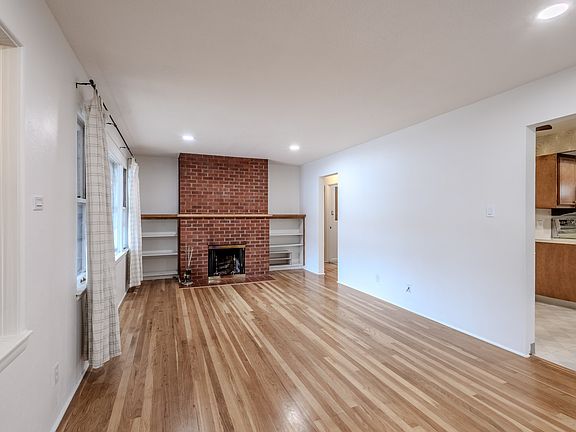 Beautiful hardwood floors, recessed lighting.