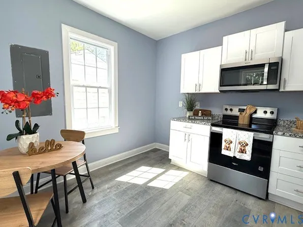 305 S 13th Ave, Hopewell, VA 23860