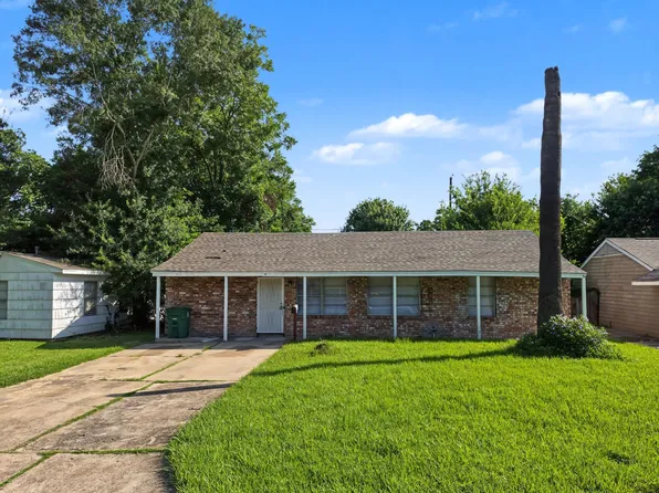 5427 Willow Glen Dr, Houston, TX 77033