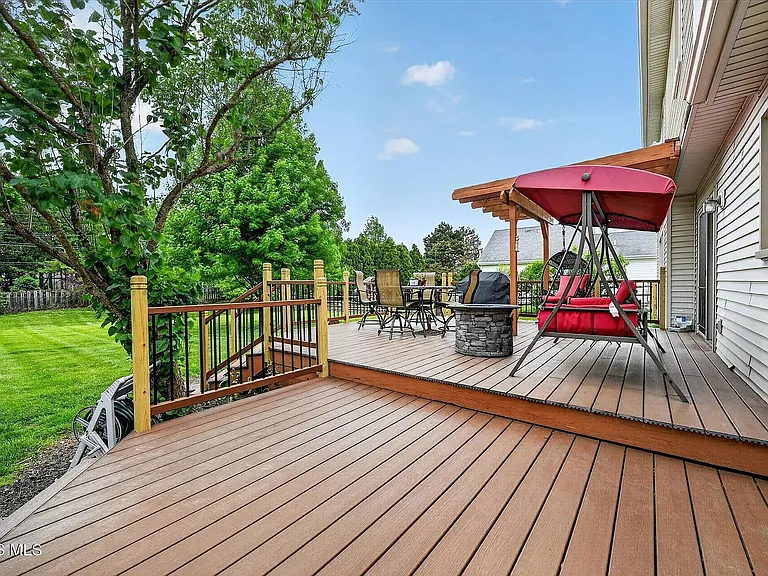 1212 Valley Bluff Rd — Photo 23