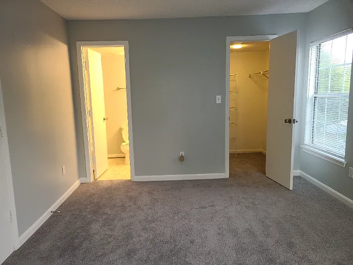 15619 Easthaven Ct — Photo 3