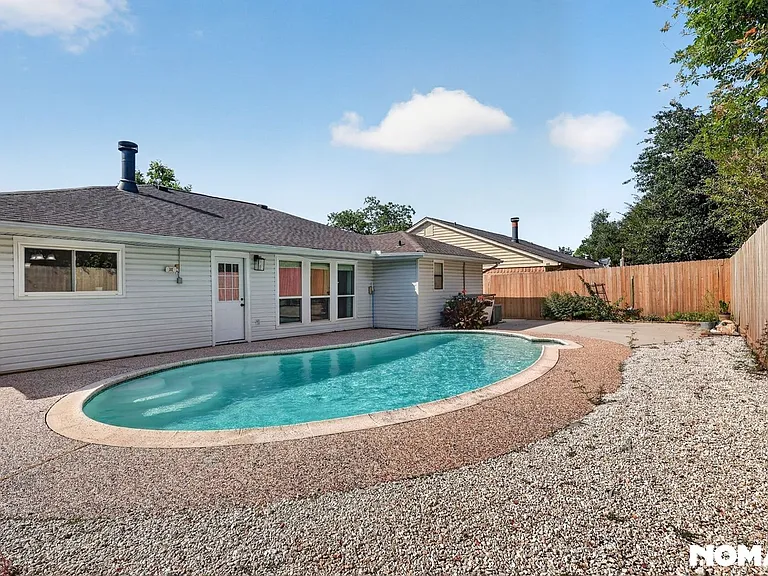 2323 Tall Ships Dr — Photo 41