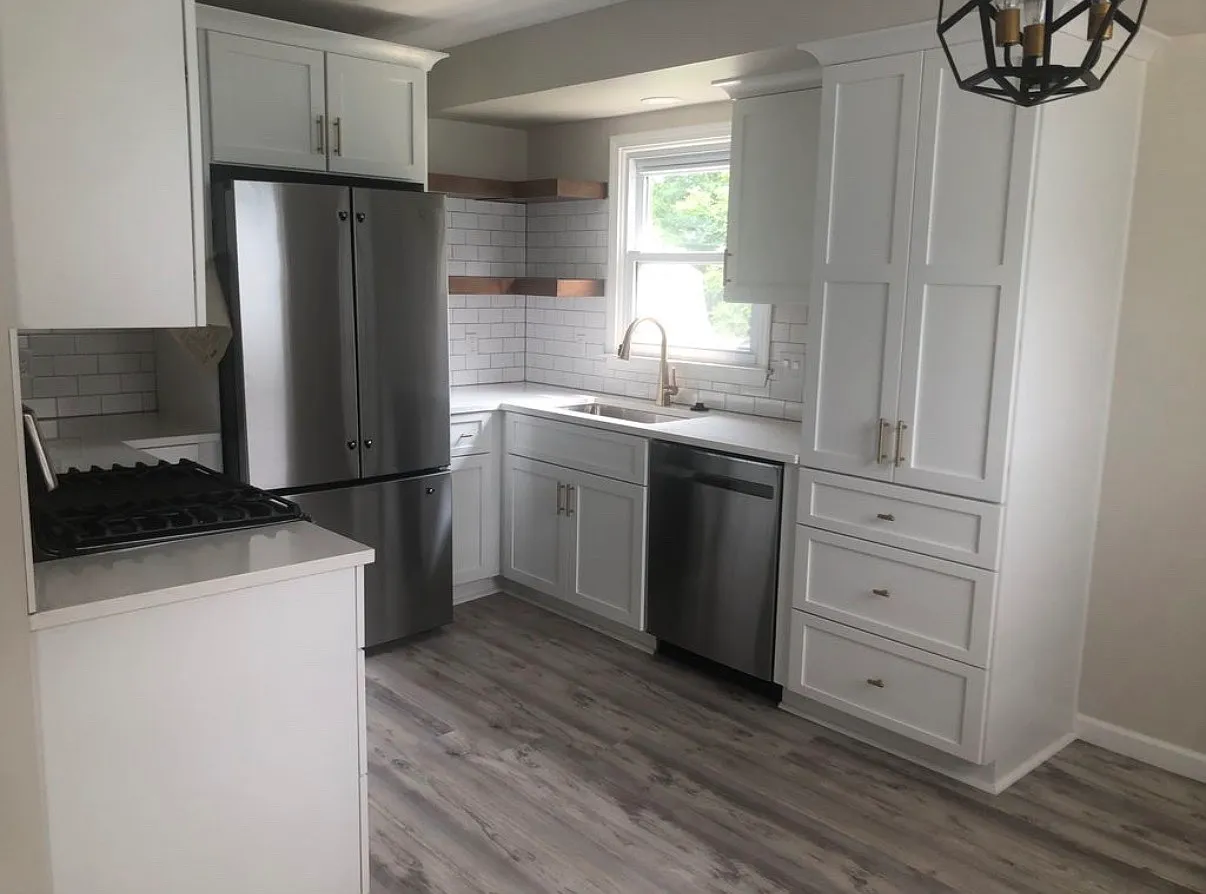 3 bed, 960 sqft, $2,100 — Photo 4