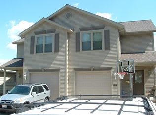 457 5th St NW, New Philadelphia, OH 44663