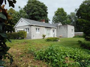 7827 Walker St, Philadelphia, PA 19136