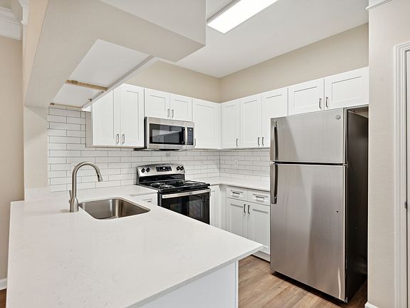 3rd image of 900 Legacy Park Dr #1624