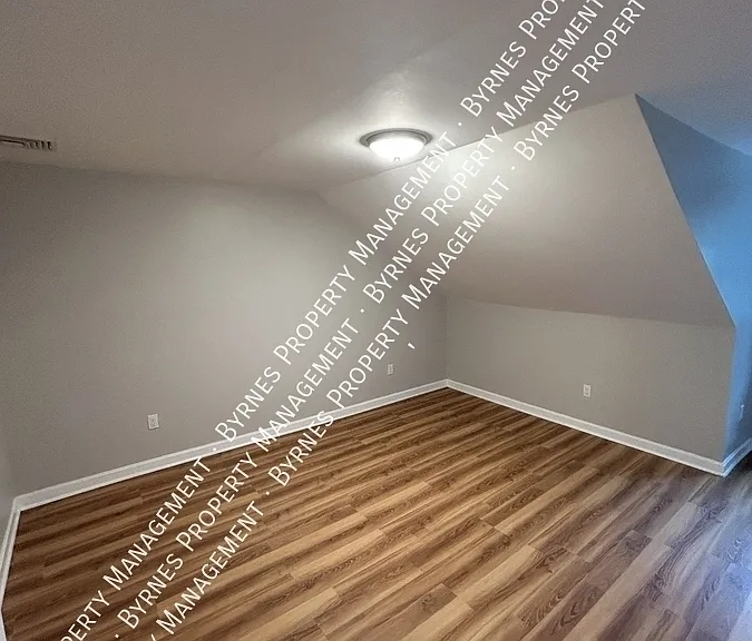 5 Tower St — Photo 15