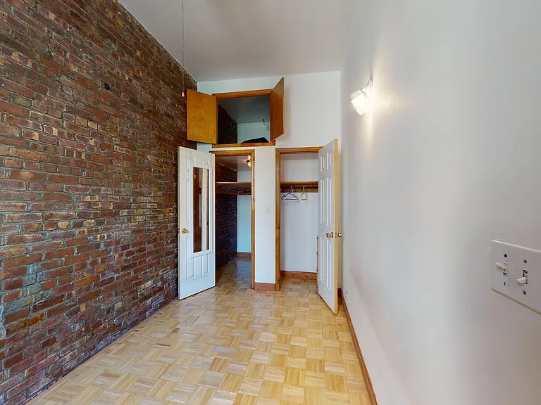 325 W 88th St #8 — Photo 13