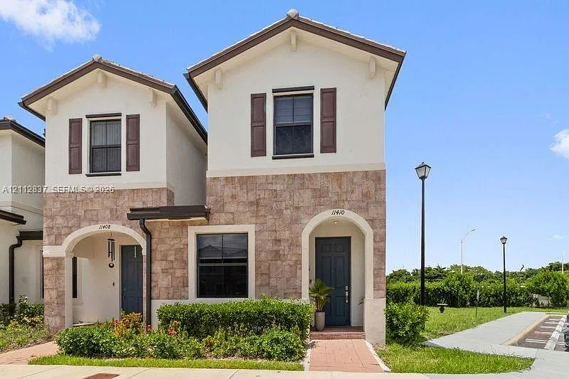 Aquabella North — Photo 1