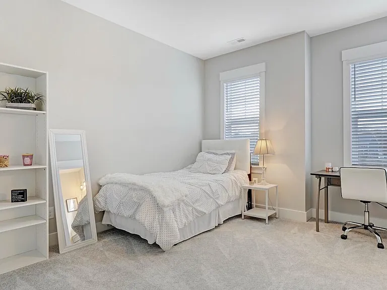 6209 Morning Glory Dr — Photo 37
