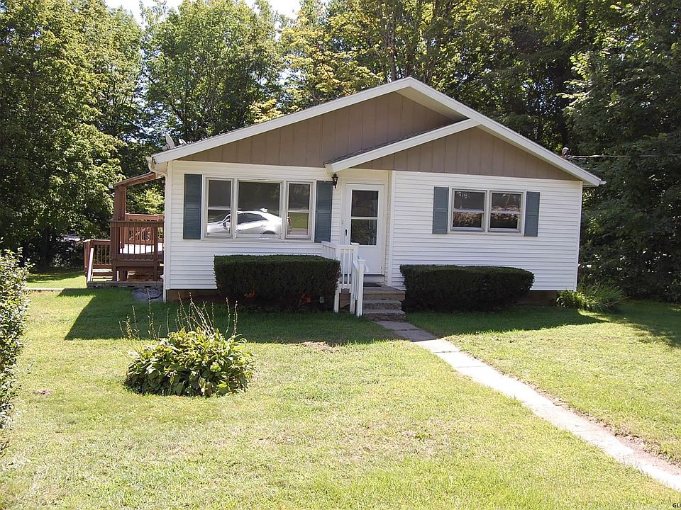 1st image of 1 Lanie Dr