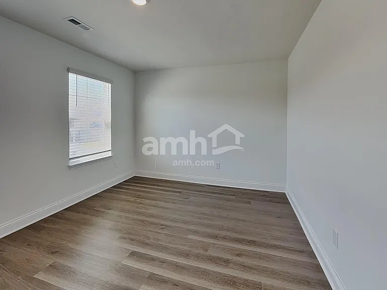 9016 Henley Ave — Photo 15