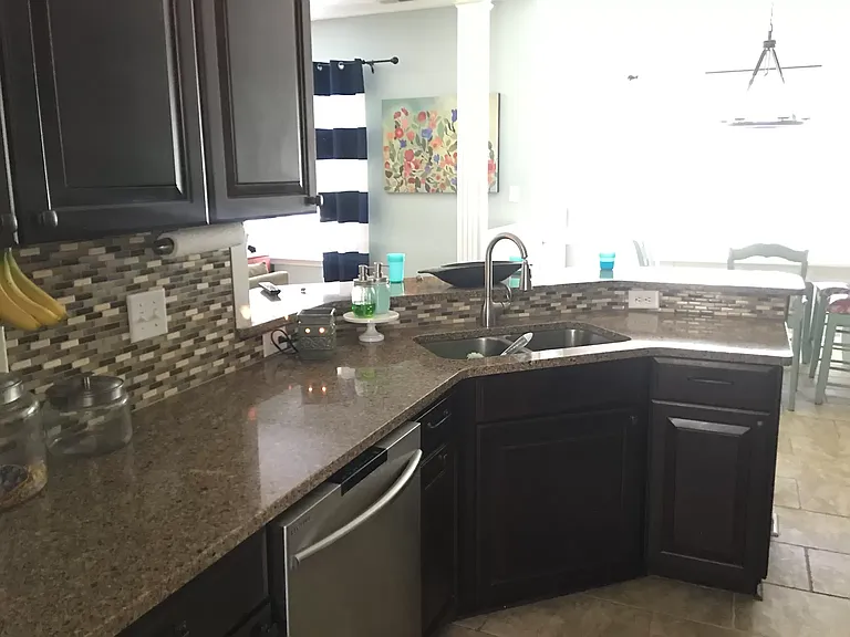 1040 Hawthorne Farm Ter — Photo 13